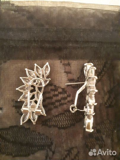 Серьги с кристалами