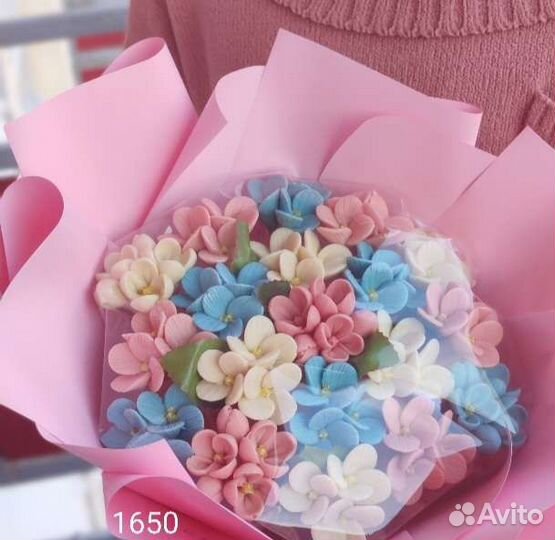 Сладкие букеты из шоколада, маршмеллоу