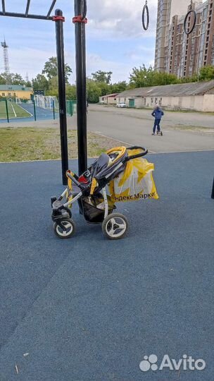 Прогулочная коляска