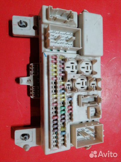 Блок предохранителей Mazda 3