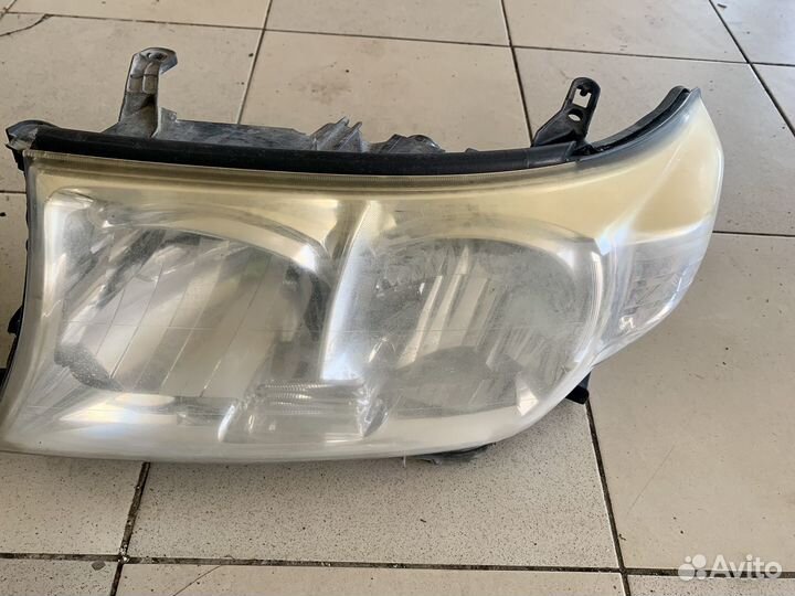 Фары Toyota land cruiser 200