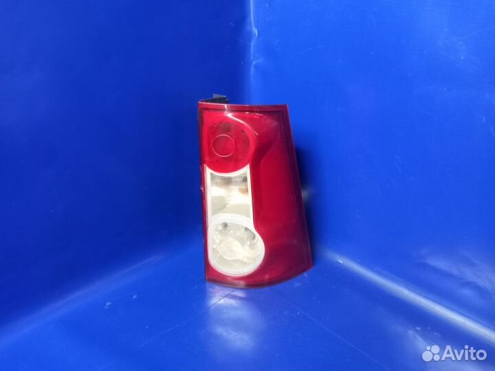 Фонарь задний правый LADA Largus I
