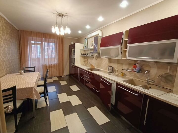 2-к. квартира, 79 м², 2/12 эт.