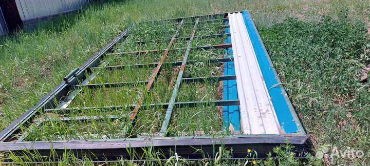 Ворота гаражные металлические