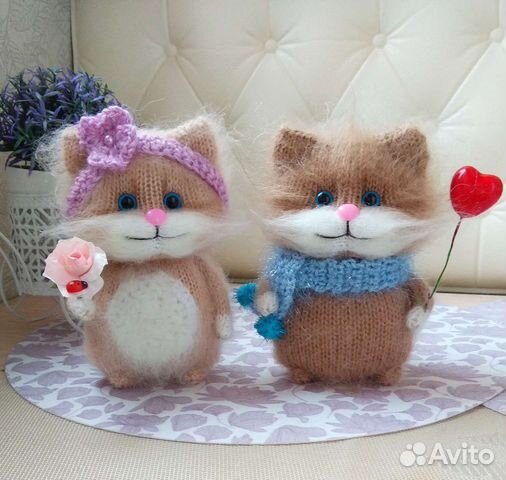 Вязаные коты (ручная работа)