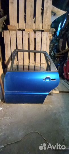 Дверь задняя левая Volkswagen Passat B4