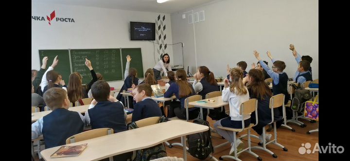 Преподаватель изо И мхк