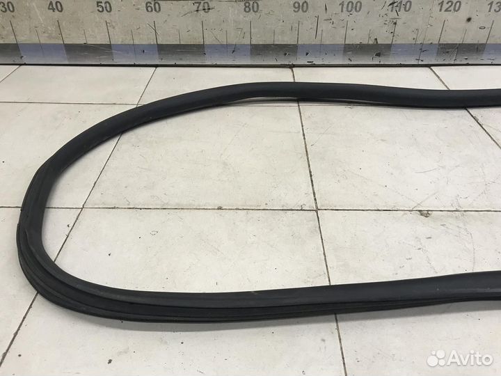 Уплотнитель (внутри) Octavia (A5 1Z) 2004-2013