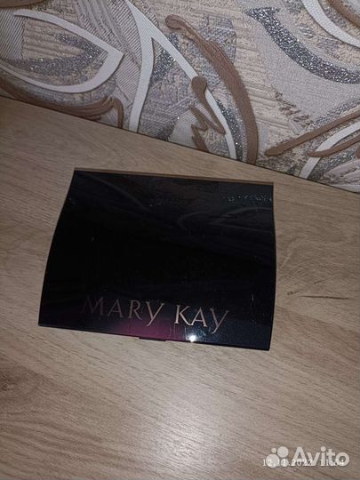 Палетка для теней Мери Кей