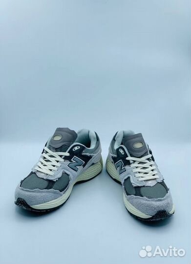 Кроссовки new balance 2002r carbon