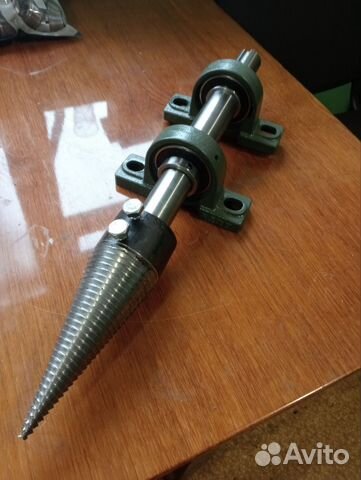 Винтовой дровокол