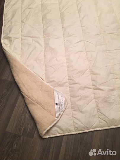 Одеяло из овечьей шерсти 170/185