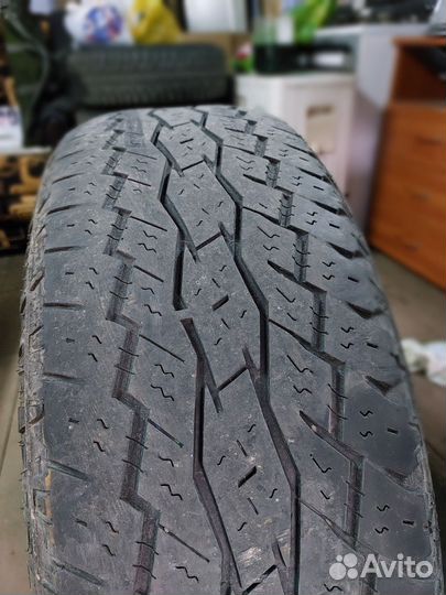 Toyo Open Country A/T 235/65 R17