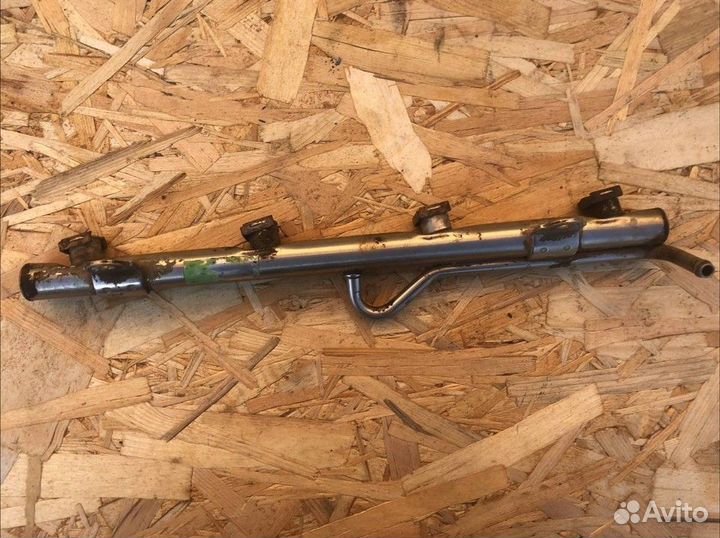 Рейка топливная (рампа) Chery Amulet / A15