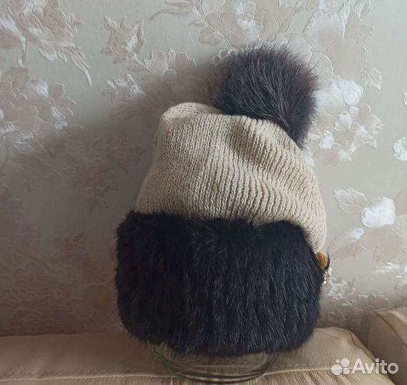 Шапка женская с натуральным мехом