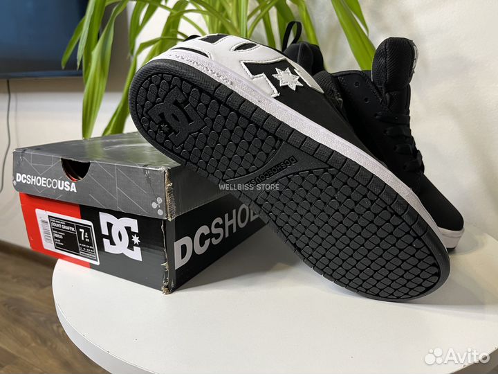 Кеды DC Shoes Court Graffik