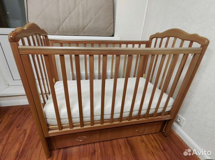 Детская кровать + матрас