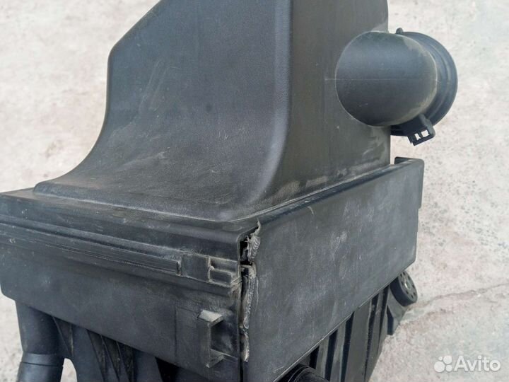 Корпус воздушного фильтра bmw e39