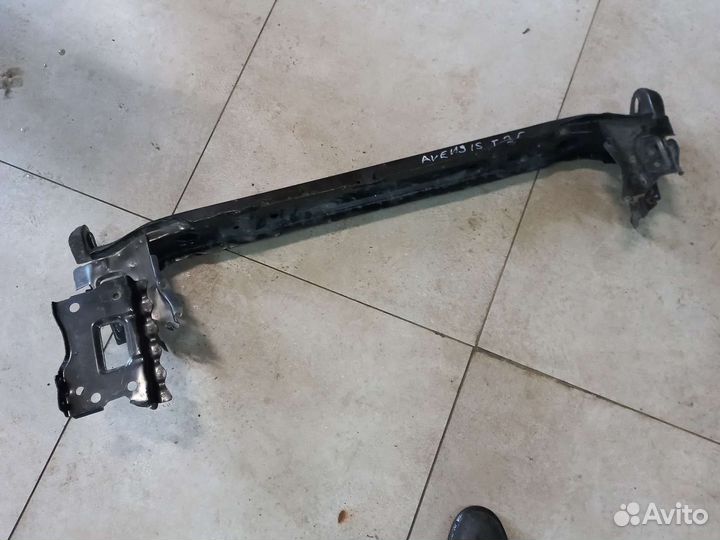 Нижняя часть телевизора Toyota avensis t25