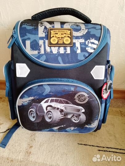 Рюкзак школьный для мальчика ортопедический новый