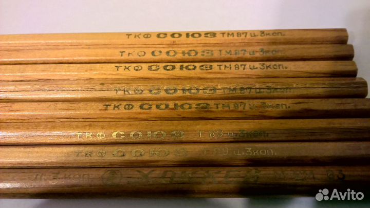 Простые карандаши 