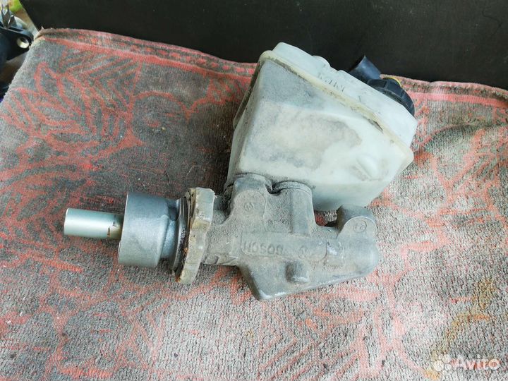 Главный тормозной цилиндр Рено Клио 2