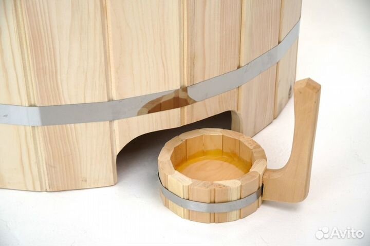 Фитобочка из кедра овальная со скосом для дома