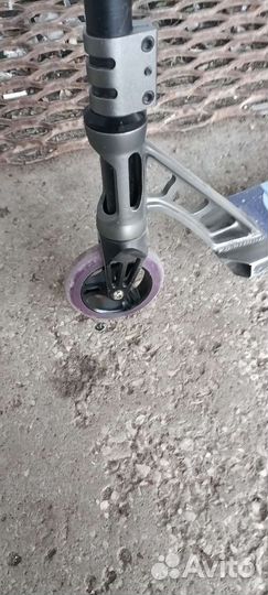 Трюковой самокат yezz stant pro