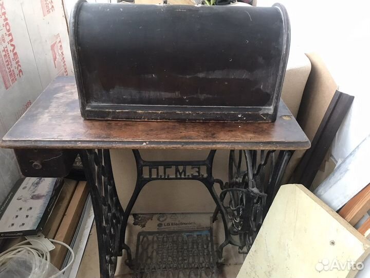 Швейная машина Singer