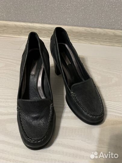 Туфли на каблуке женские Ecco 37 р-р