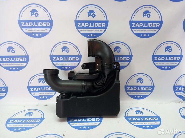 Воздухозаборник на Hyundai Solaris 2 2017-2020