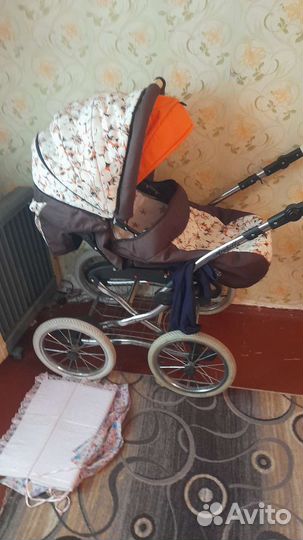 Прогулочная коляска