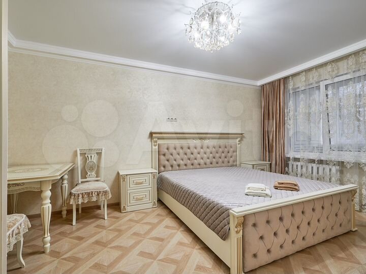 3-к. квартира, 85 м², 2/5 эт.