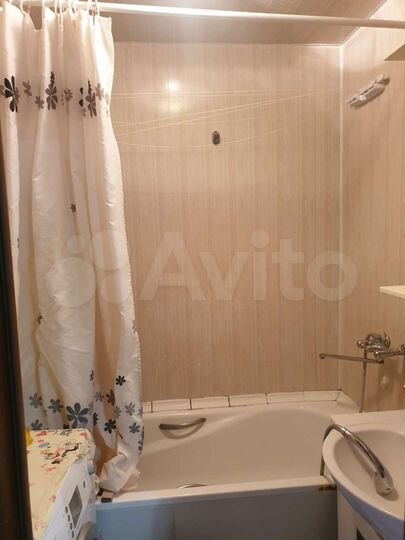 2-к. квартира, 52 м², 5/5 эт.