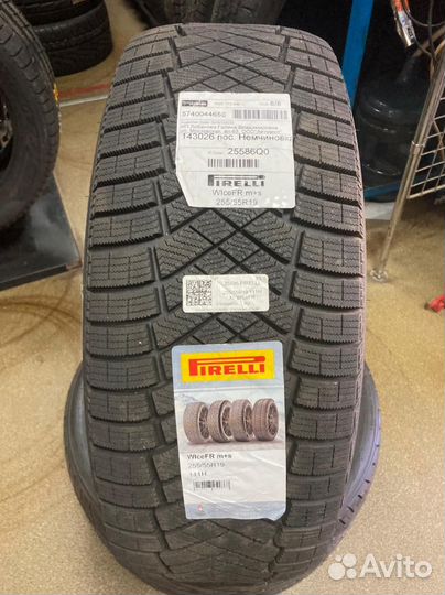 Pirelli Ice Zero FR 285/60 R18 117T
