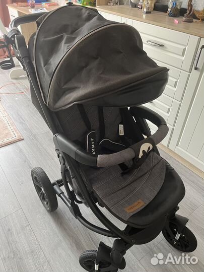 Коляска прогулочная