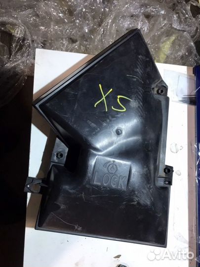 Крышка салонного фильтра Bmw X5 E70 N52B30 2007