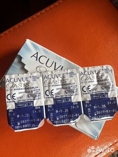 Продам контактные линзы