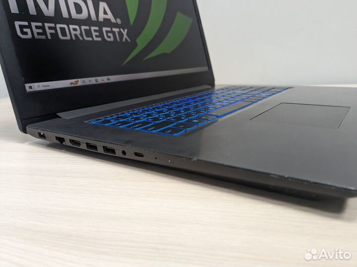 Игровой Lenovo 17.3 IPS/i7-9/6 ядер/16gb/1050 3gb