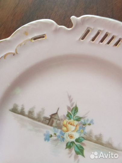 Тарелка антикварная фарфоровая тов. Кузнецова