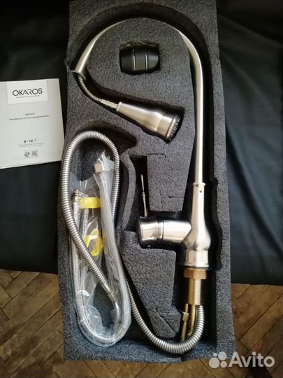 Смеситель для кухни с выдвижной лейкой