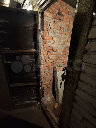 Машиноместо, 10 м²