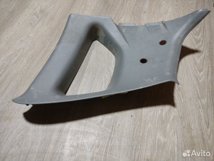 Обшивка стойки задняя левая Chevrolet Aveo T200