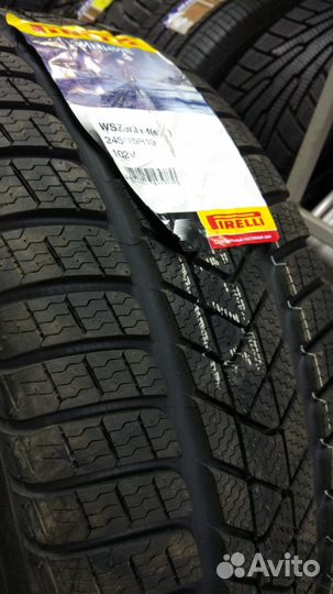 Pirelli Winter Sottozero 3 245/45 R19 102V