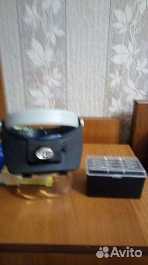 Лупа-очки сменными линзами и подсветкой