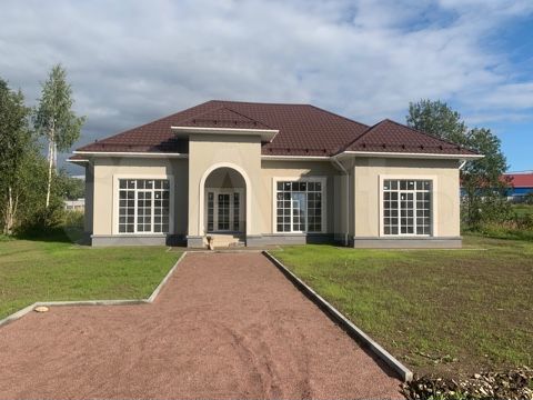 Дом 250 м² на участке 14 сот.