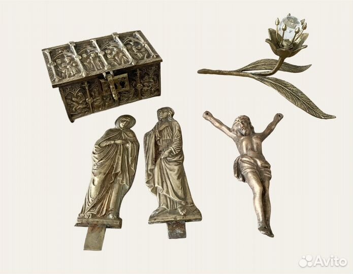 Антиквариат-шкатулка,апостолы,распятье,подсвечник