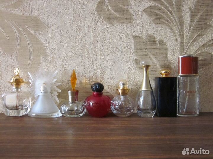 Пустые флаконы для коллекционирования