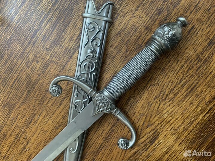 Сувенир подарочный кинжал