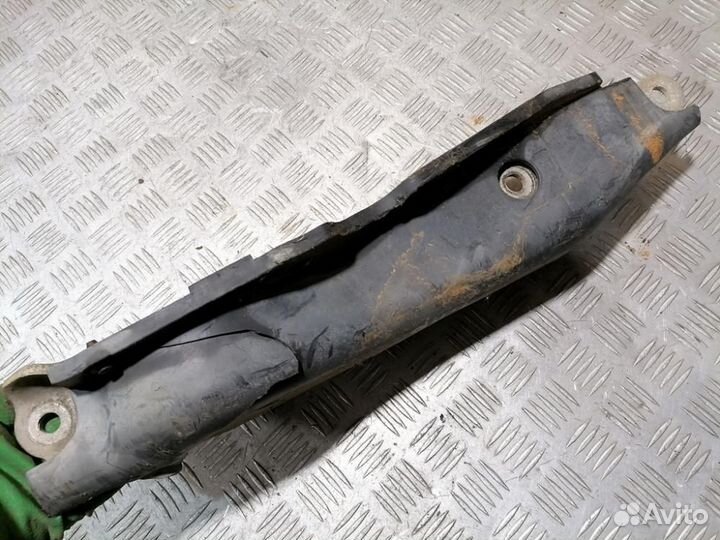 Рычаг задний нижний правый S500 221